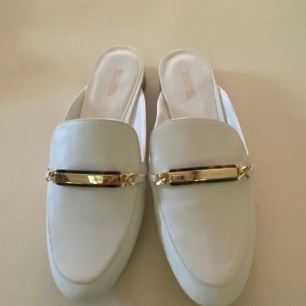 Michael Kors White Mule Shoe, size 8